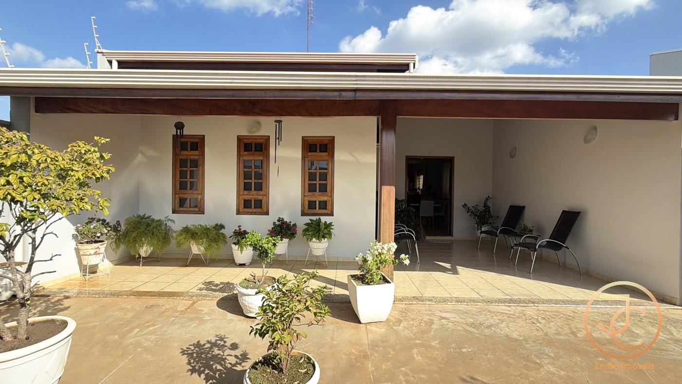 Casa, 4 quartos - Foto 1