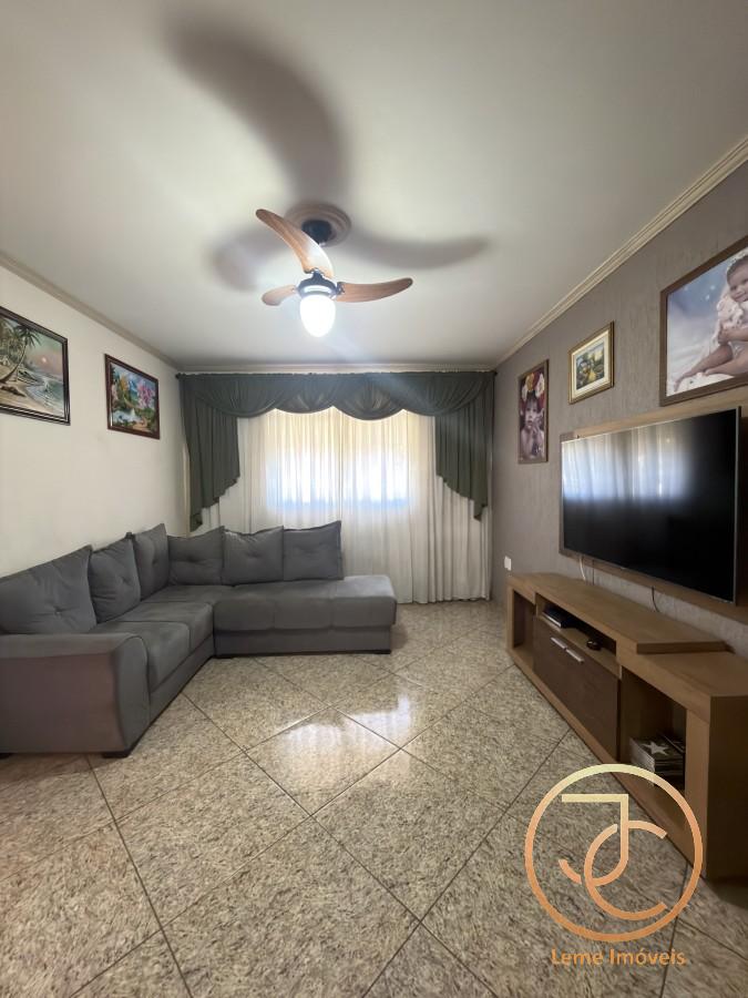 Casa, 3 quartos - Foto 2